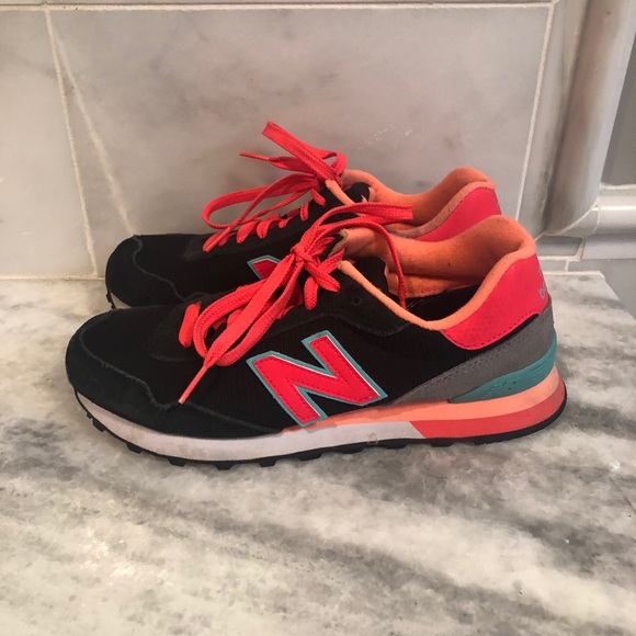 new balance retro black